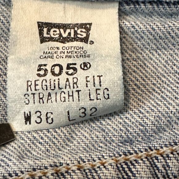 Levis 505 Straight Leg 36x32 Blue Jeans Mild Distress Denim 90s VINTAGE - Picture 3 of 13